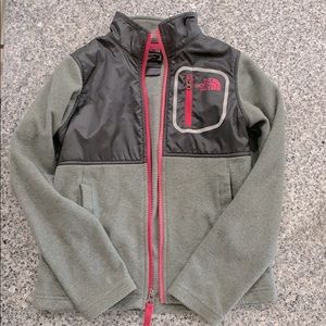North face girls light weight fleece jacket